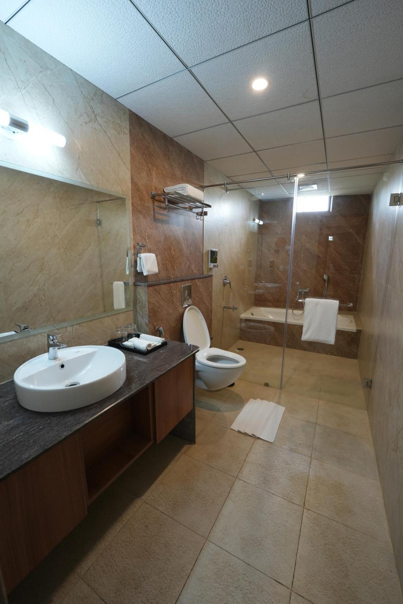 שימוגה Malnad Shire Eco Resort מראה חיצוני תמונה